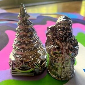 Vintage Santa Claus & Christmas Tree Salt and Pepper Shaker Set